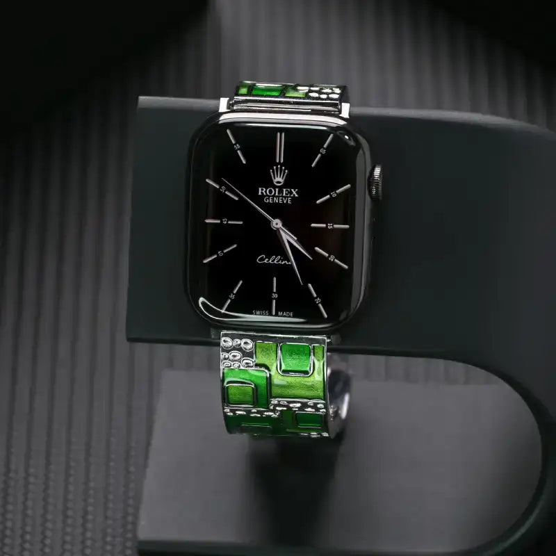 Vintage-style enamel curved metal strap