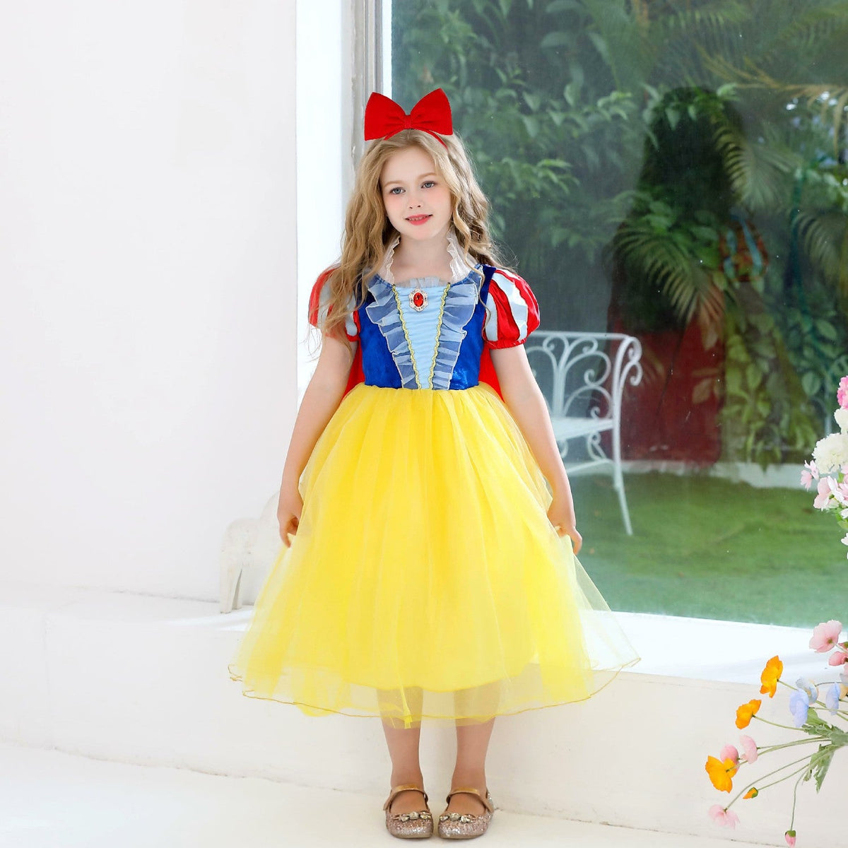 New Snow White Costume Princess Cape Girls Dresses With 8 pieces set