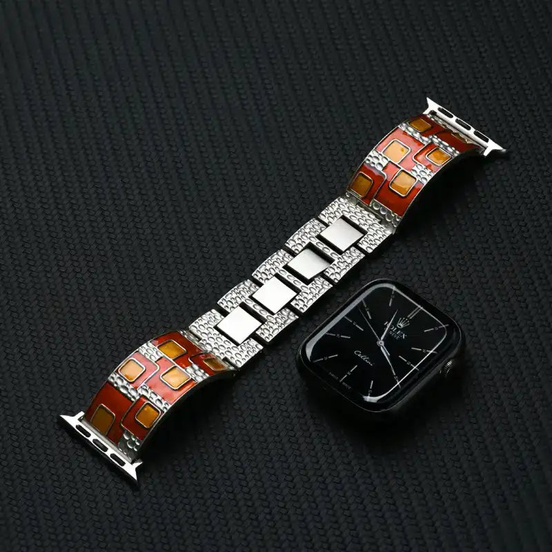 Vintage-style enamel curved metal strap