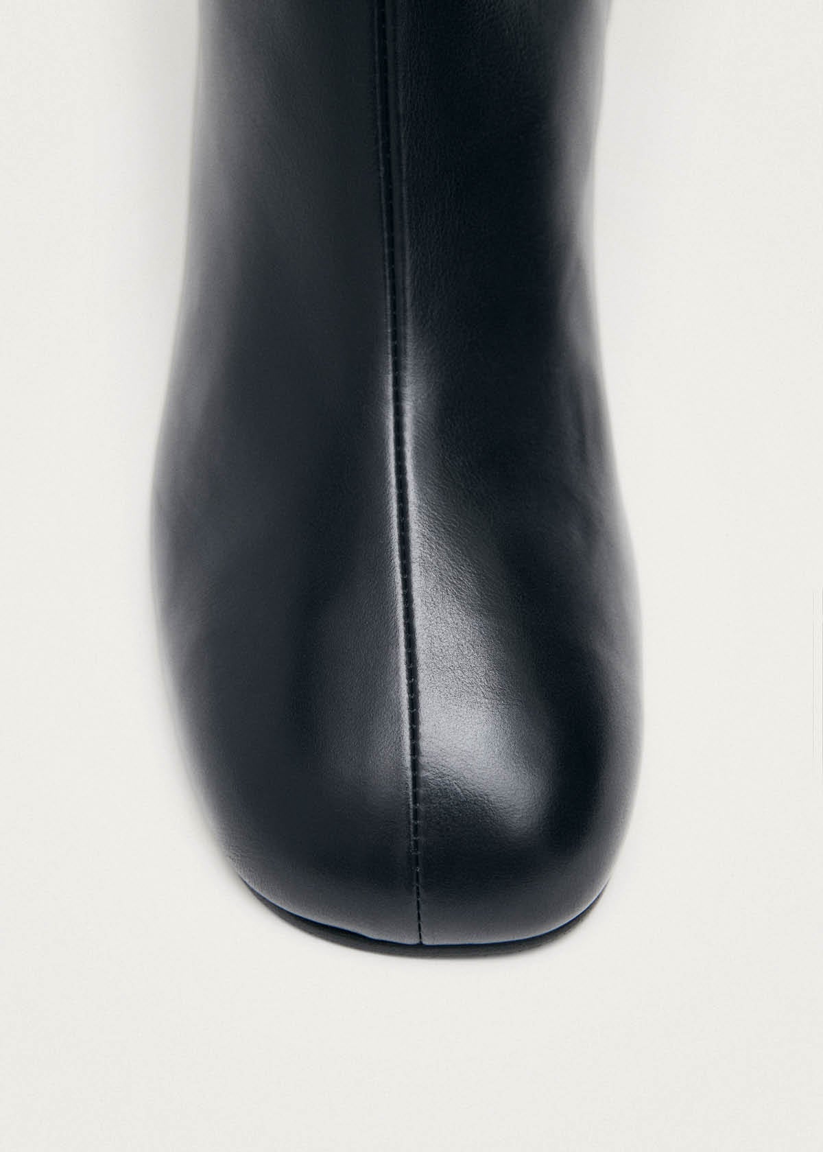 Roebar Black Leather Ankle Boots