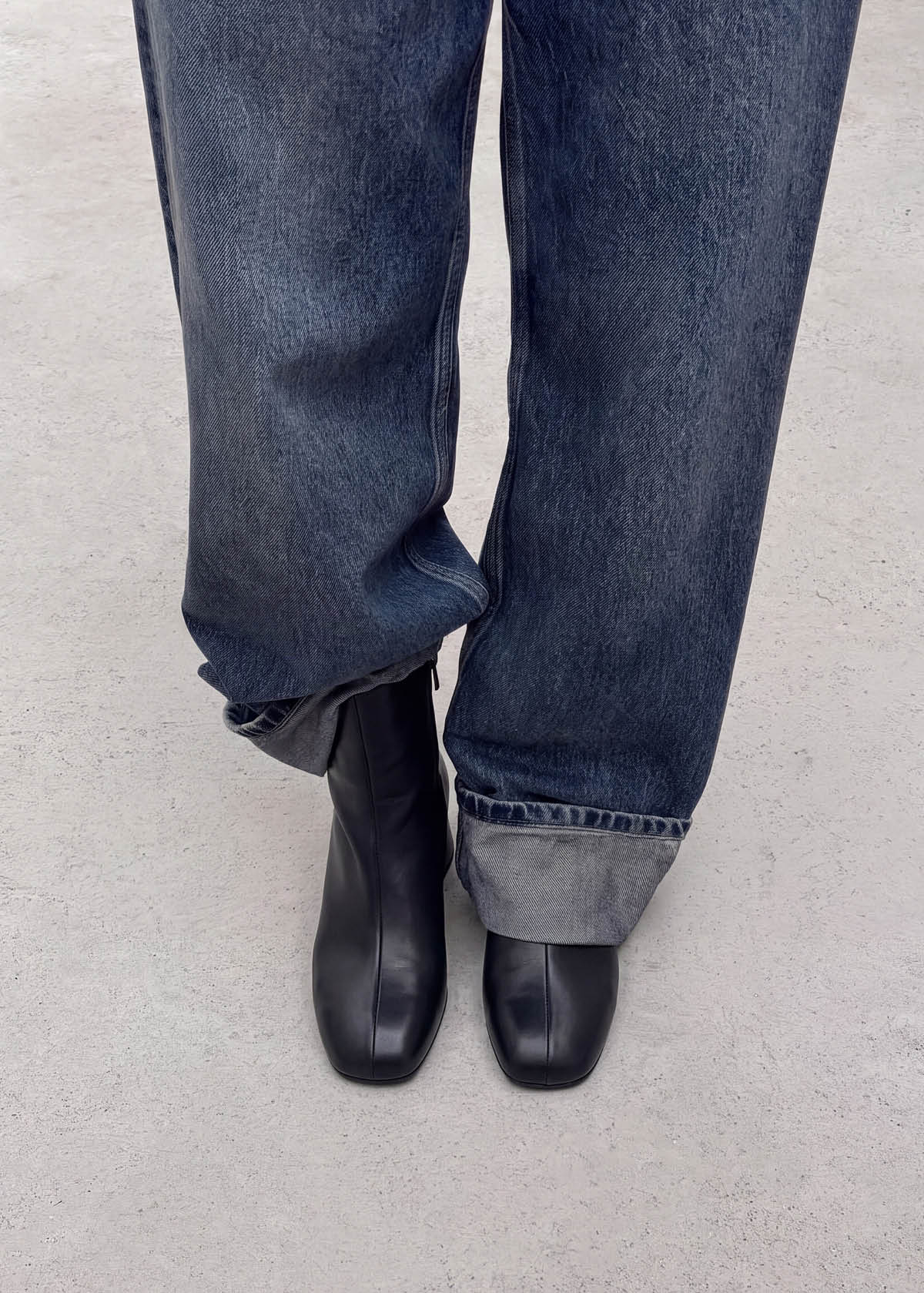 Roebar Black Leather Ankle Boots