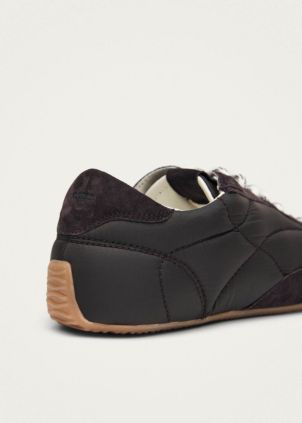 Tb.25 Chocolate Brown Sneakers